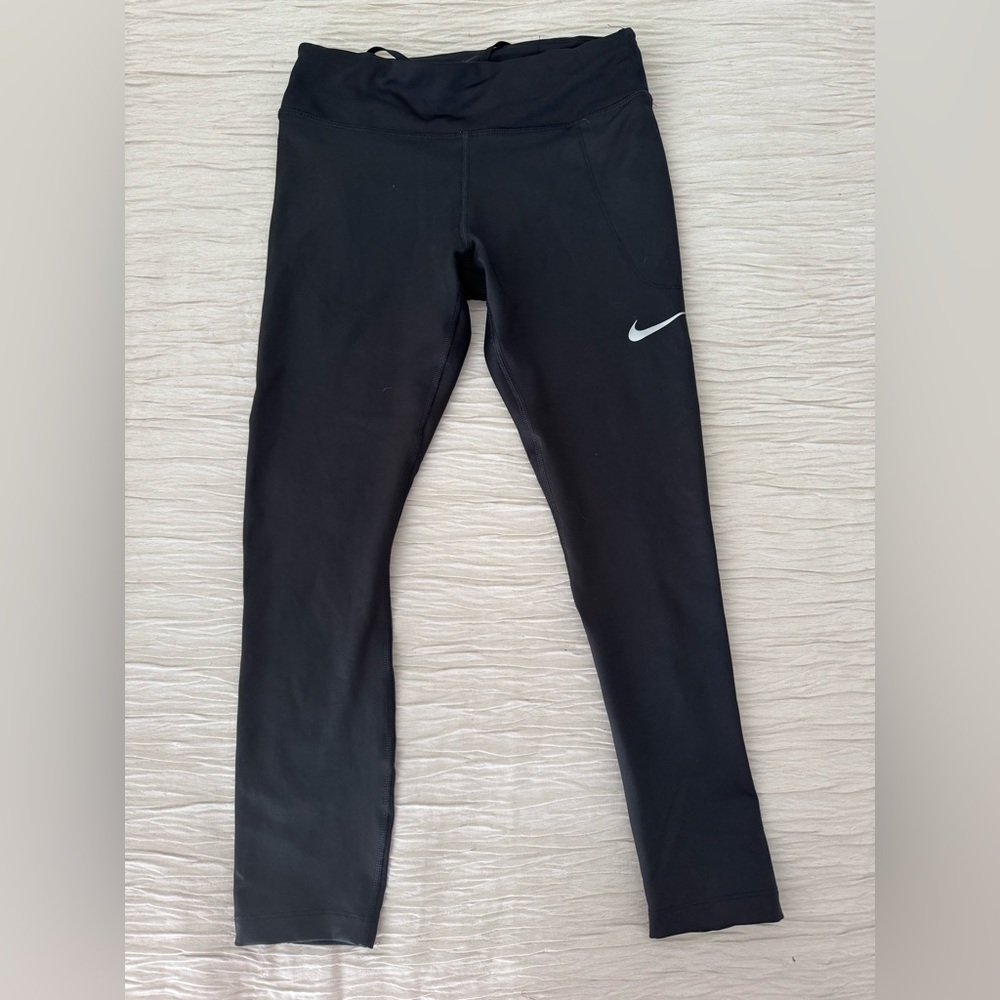 NEW Nike Dri-Fit leggings 3/4th length, size Small